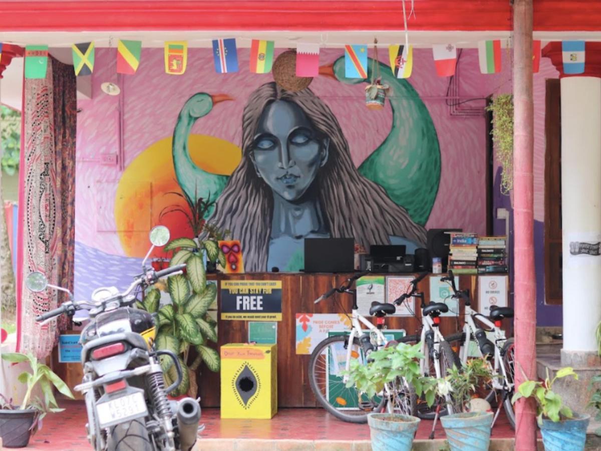 Hostelexp, Varkala - A Beach Town Hostel ภายนอก รูปภาพ