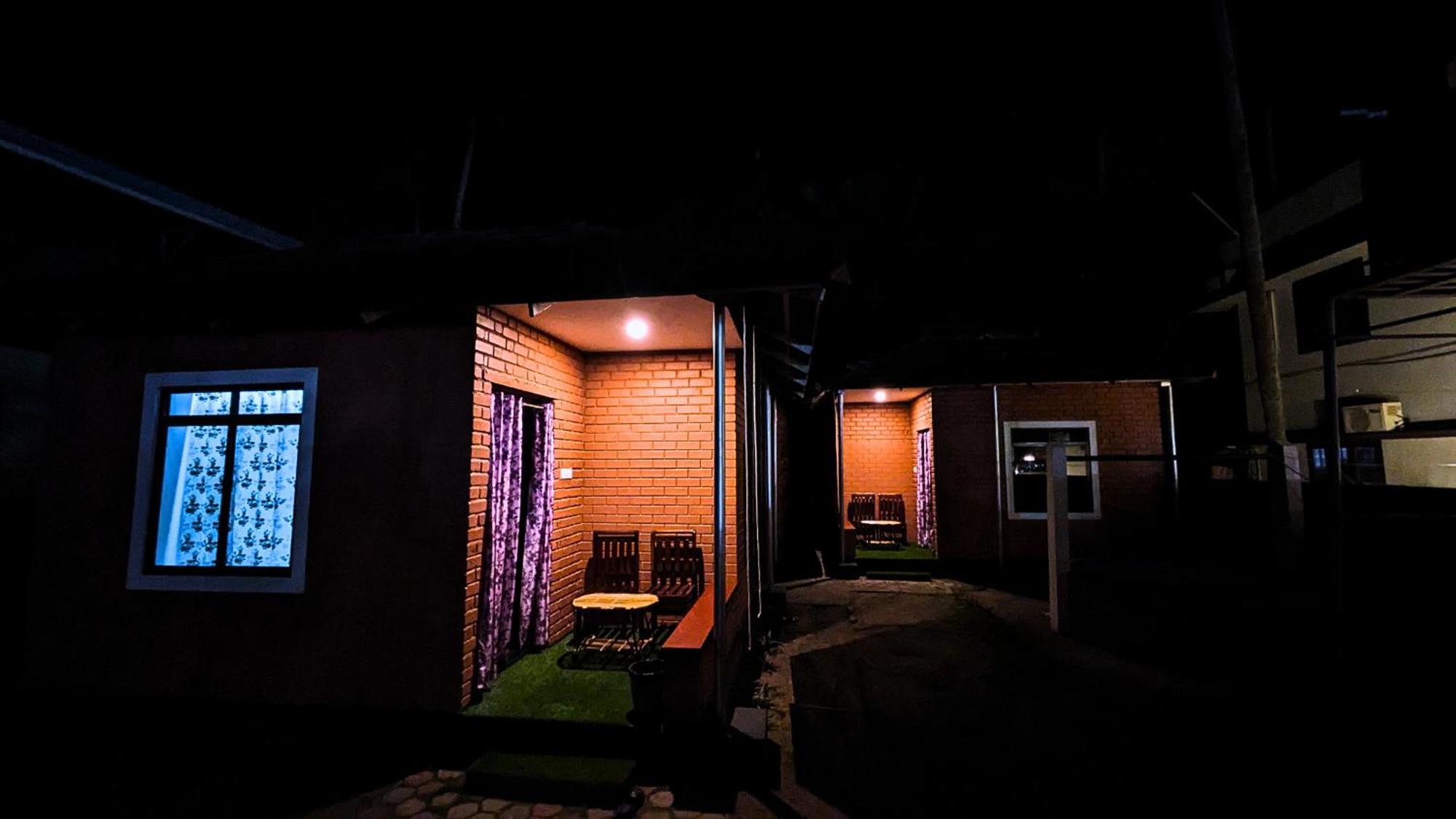 Hostelexp, Varkala - A Beach Town Hostel ภายนอก รูปภาพ
